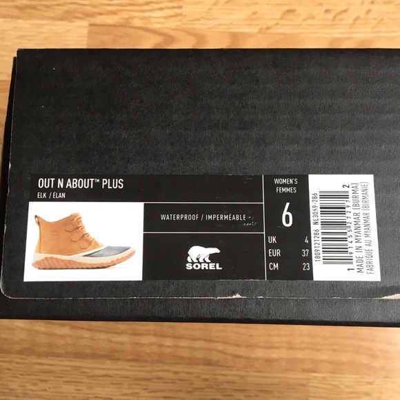 NEW Sorel Out N’ About Plus Boot - Women’s size 6 - Picture 2 of 3